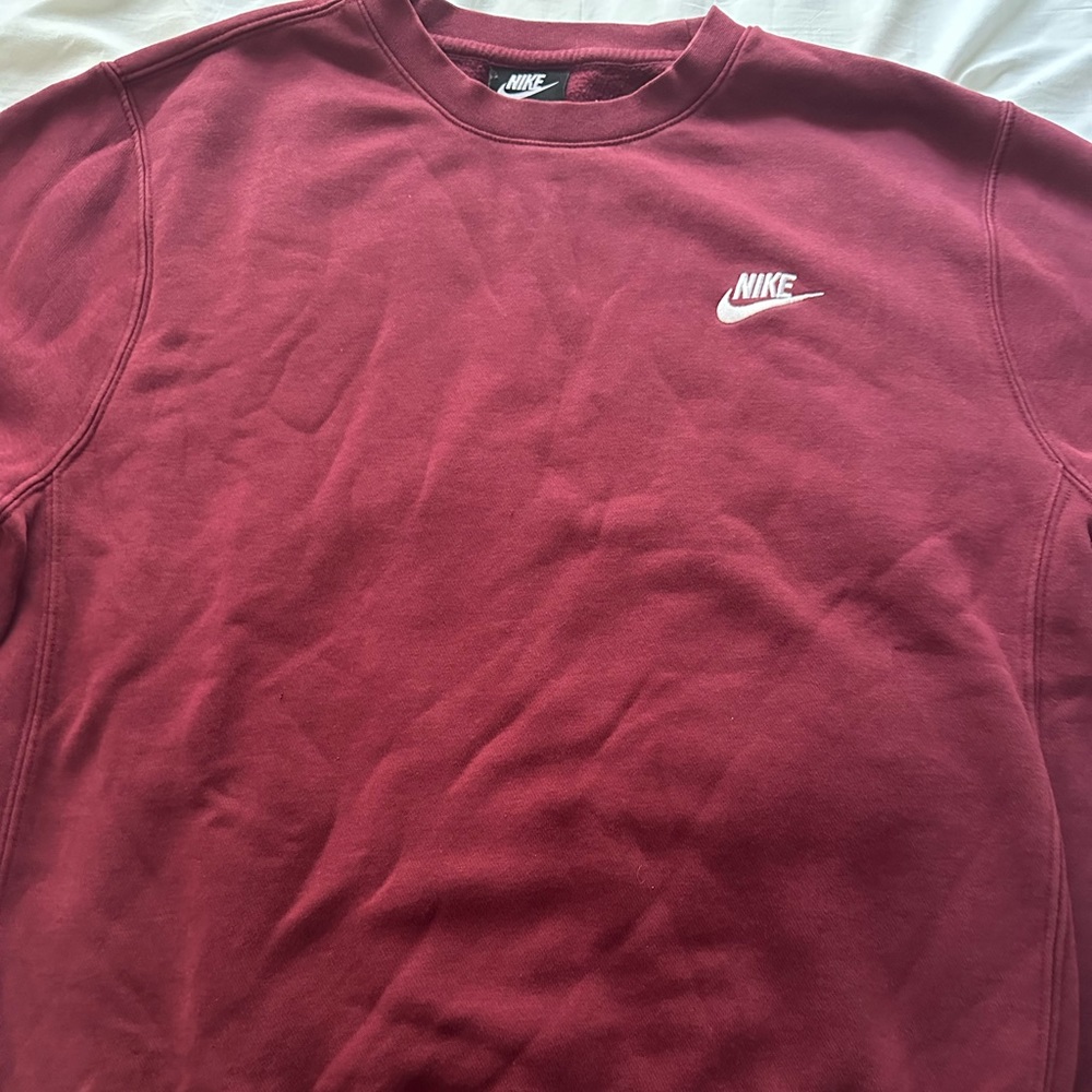Nike Club Crew